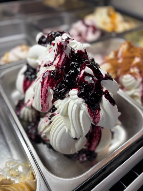 Yoghurt amarena ijs